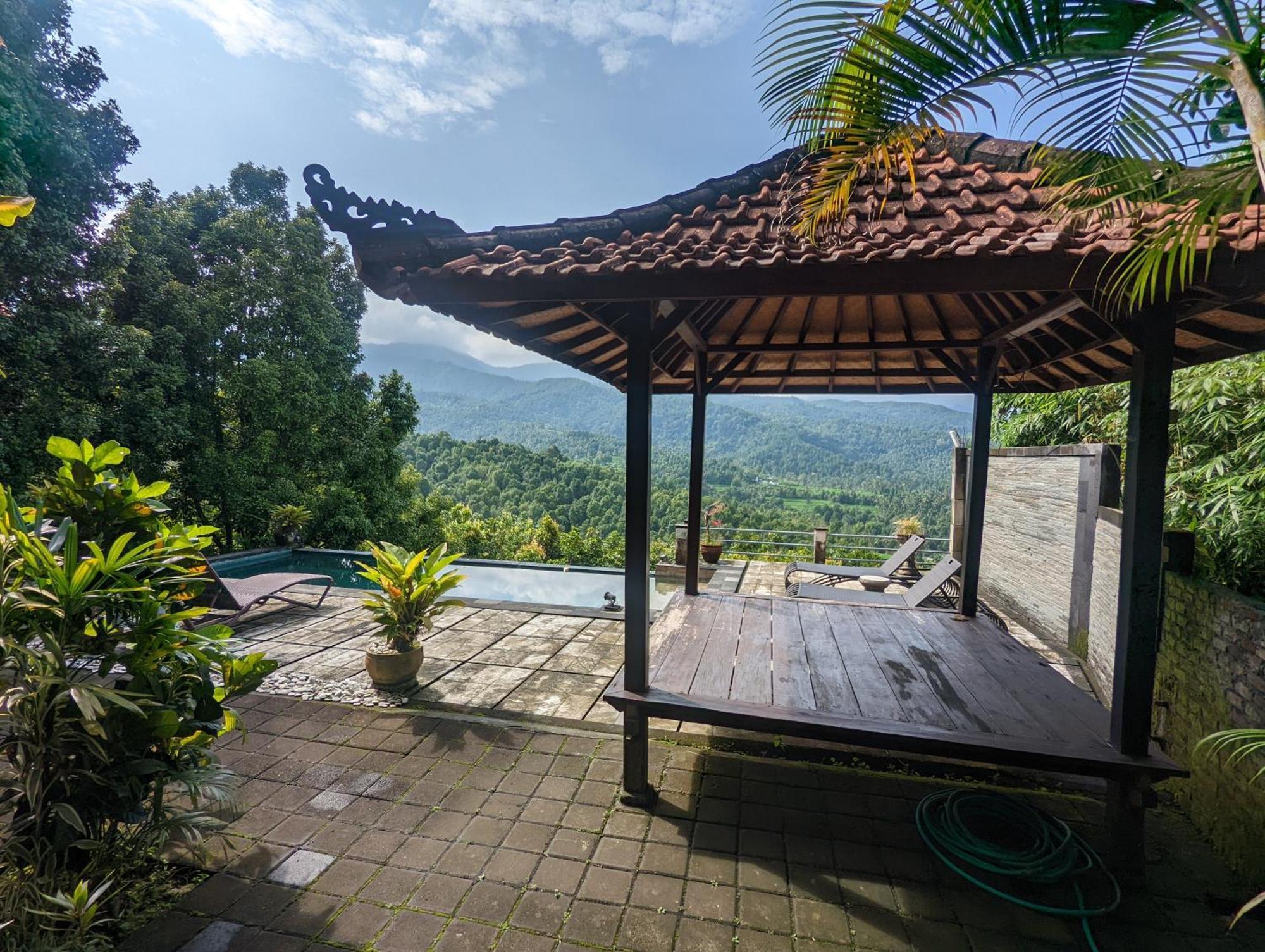 Bali Munduk Delux Bungalow Villa Singaraja Exterior foto