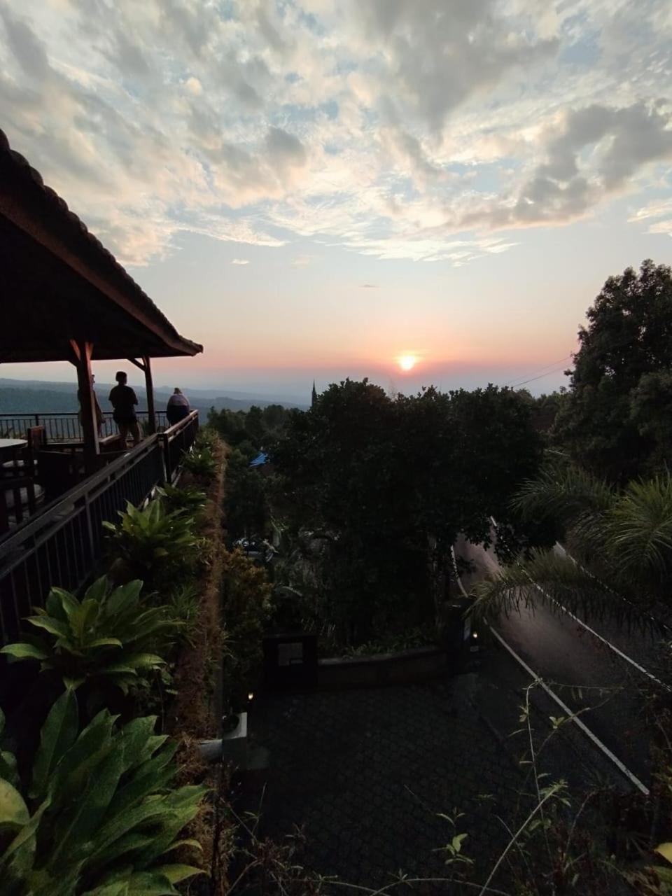 Bali Munduk Delux Bungalow Villa Singaraja Exterior foto